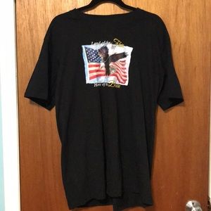 AMERICAN T-Shirt